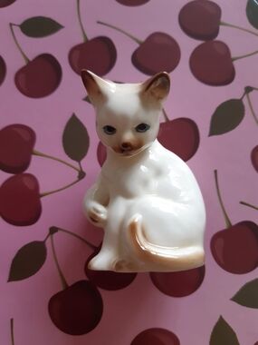 *3 for $20* Porcelain Siamese Cat Figurine